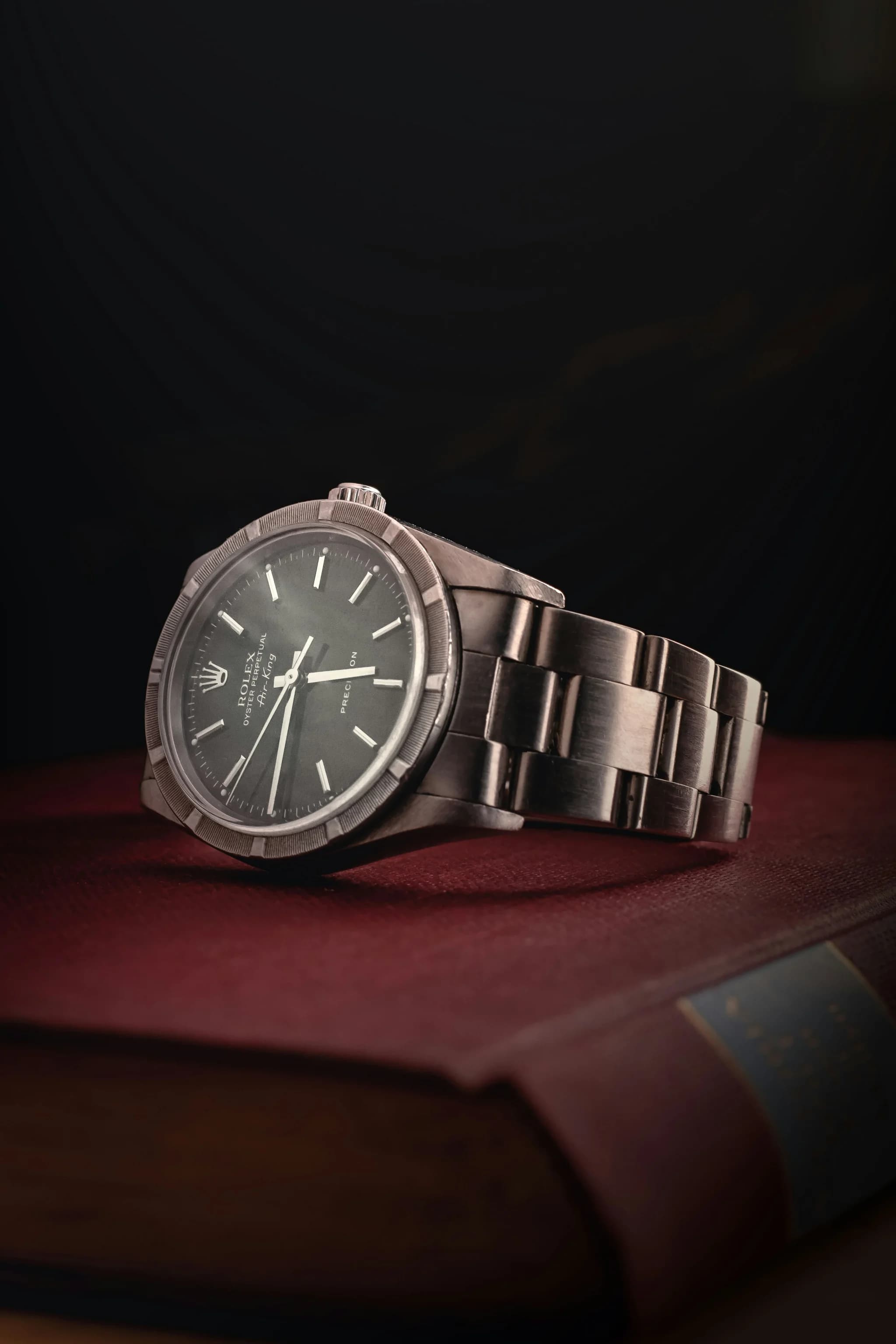 BEZEL private luxury showroom